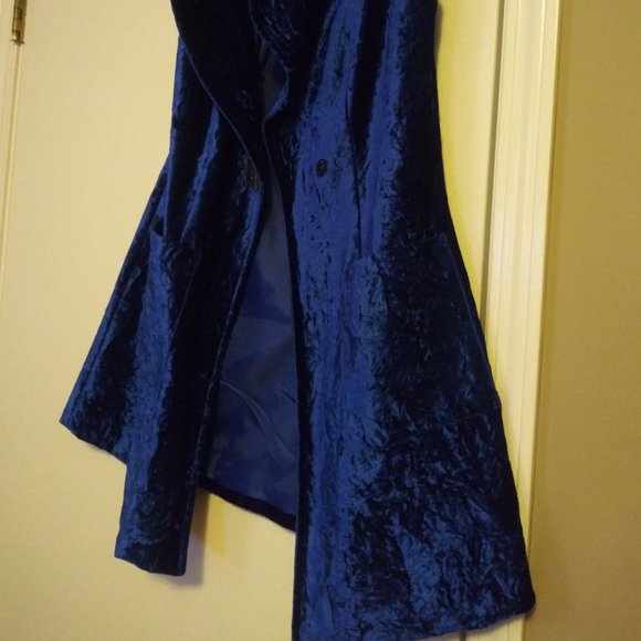 Vampire Jacket - Picture 3 of 3